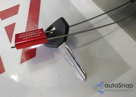 1999 Jeep Cherokee Classic/Sport z USA, uszkodzony, nr VIN 1J4FT68S6XL501469